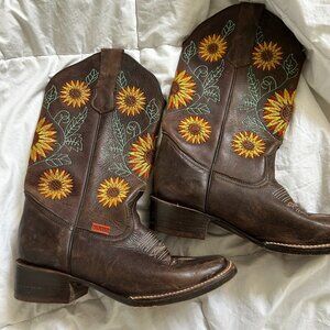 Cowboy Boots (chaparral)